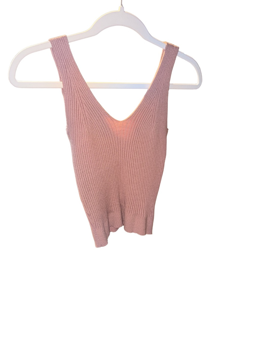 Large Newbury Kustom Dusty Rose/Peach Ribbed V-Neck Shell